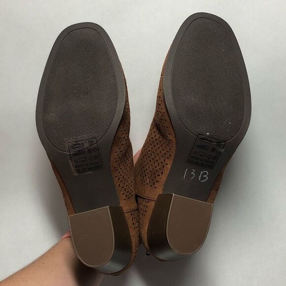 Qupid Ankle Booties   - Picture 7 of 8